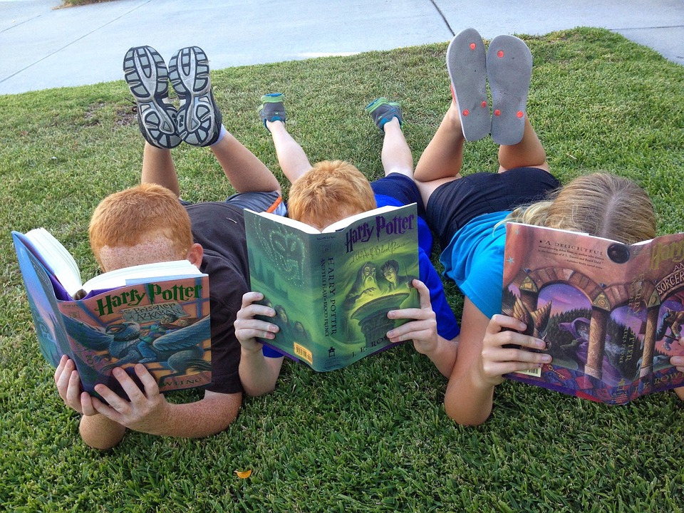 How to Host the Ultimate Summer Reading Book Club for Middle Grade Kids